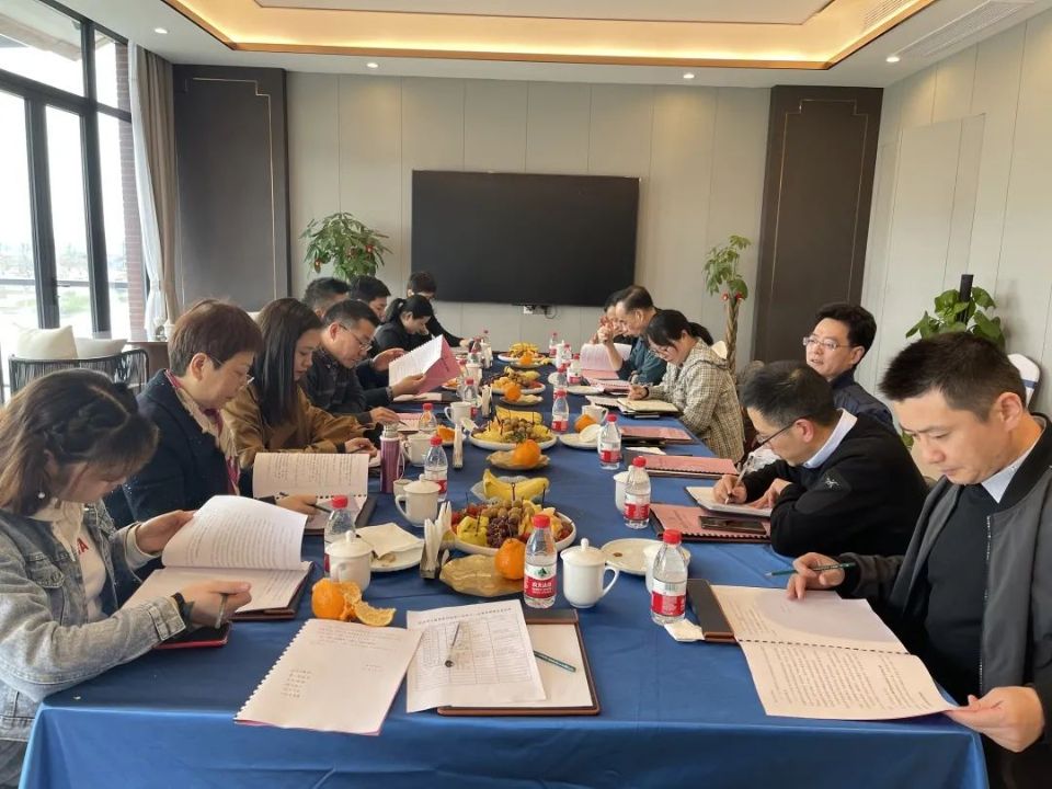 耀世娱乐小贷参加市小贷协会三届十一次常务理事会