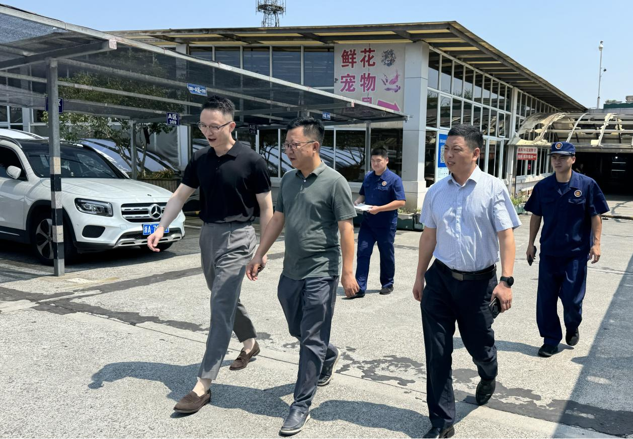 加强隐患排查，，，，，，，筑牢安全防线
