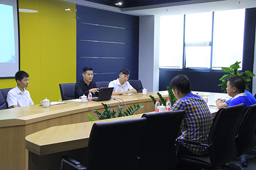 20160825区两新工委副书记金成武莅临耀世娱乐文创集团 (2).jpg