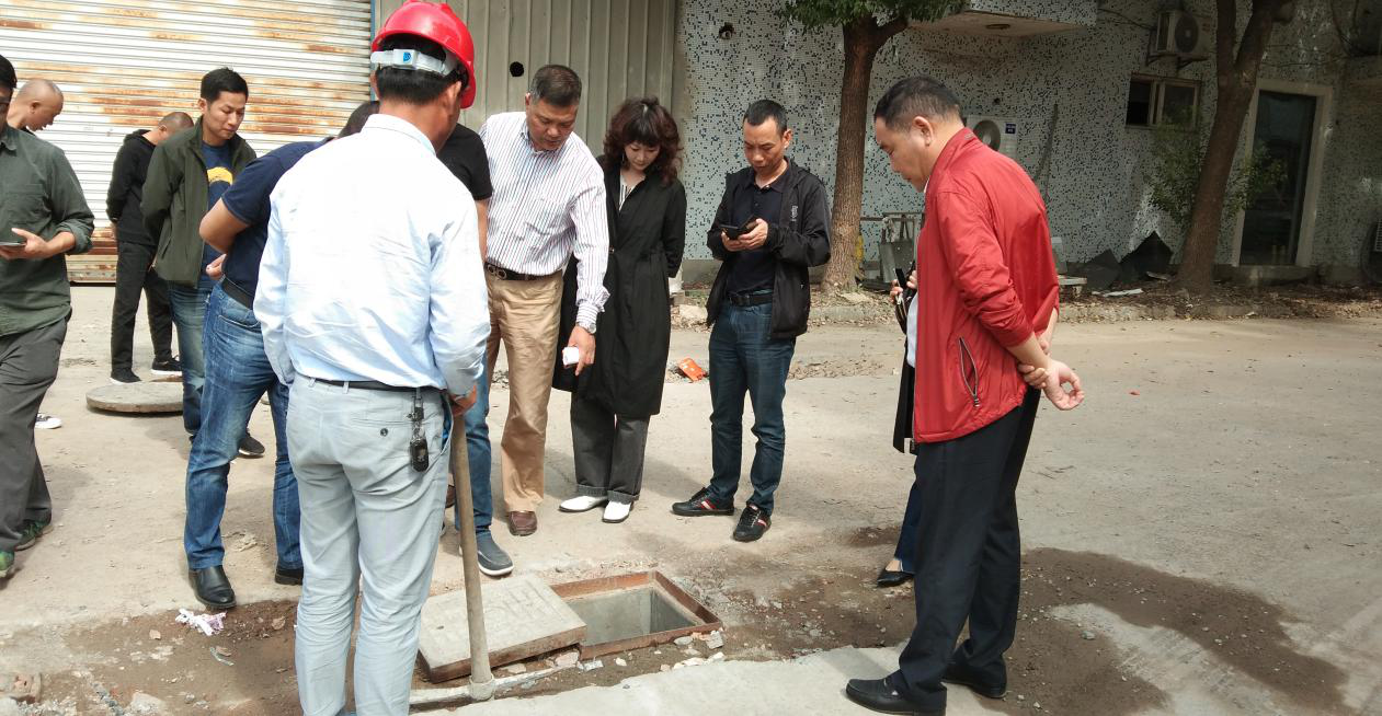 耀世娱乐科技产业园“污水零直排”              推进工作，，，，，实地勘察2.png